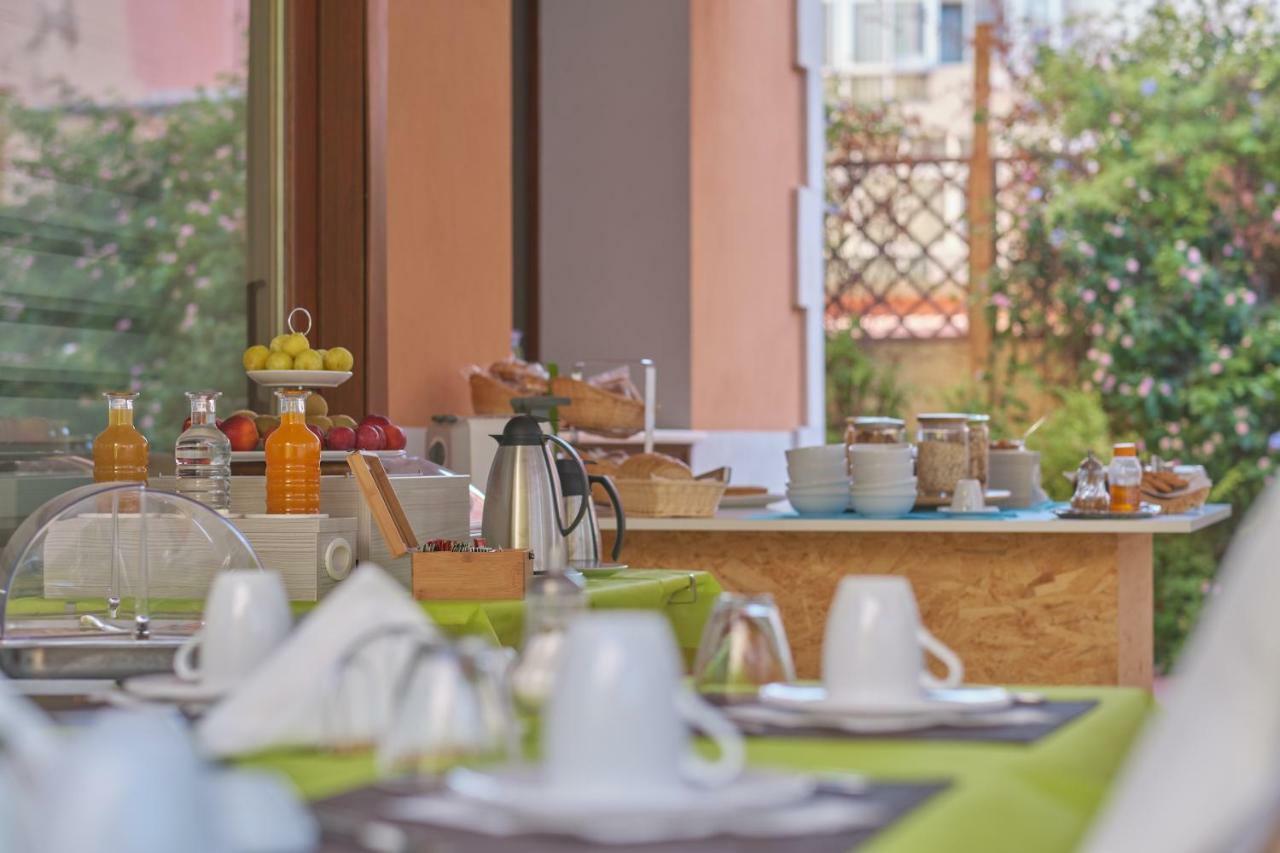 Guesthouse Libeticus 칼리아리 외부 사진
